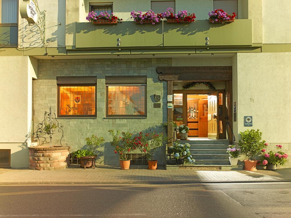 Hotel Loesch Pfaelzer Hof Römerberg Exterior foto