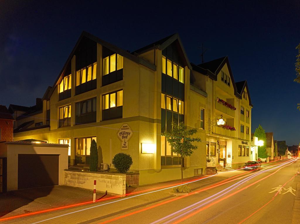 Hotel Loesch Pfaelzer Hof Römerberg Exterior foto